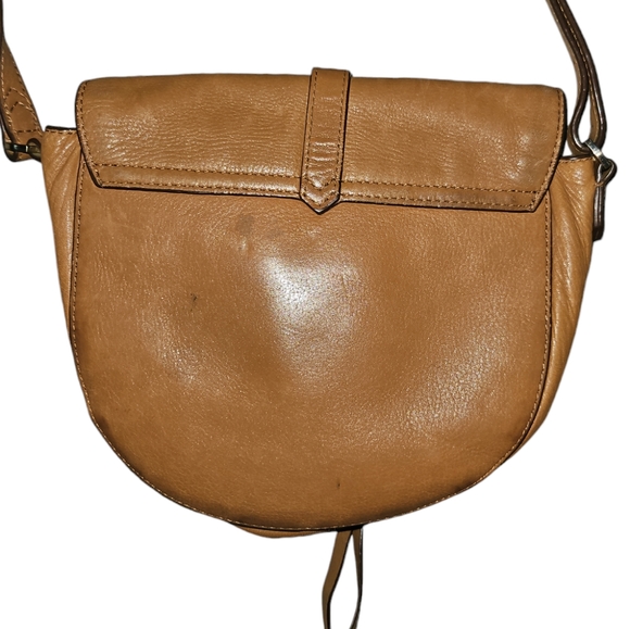 Stella and Dot Covet Sloane Crossbody Bag with Arrow Tassel - Picture 2 of 10